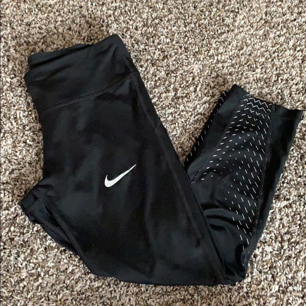 Nike crop leggings